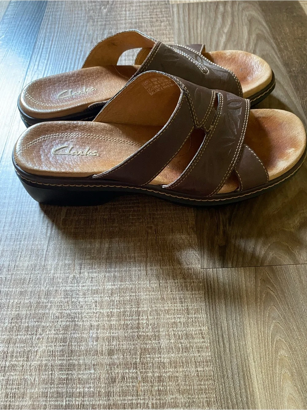 Clarks Brown Leather Women’s Crossover Slide Sandals vintage